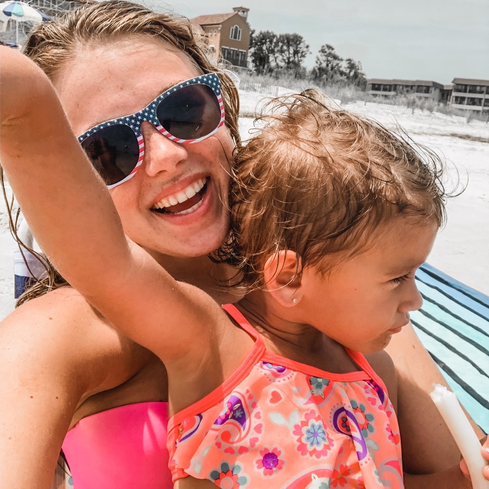 Meet your Posher, Caitlyn